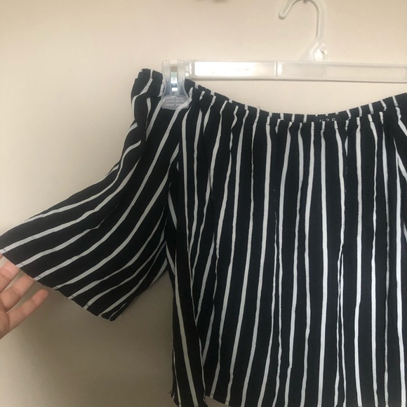 Off the shoulder blouse - Picture 2 of 2